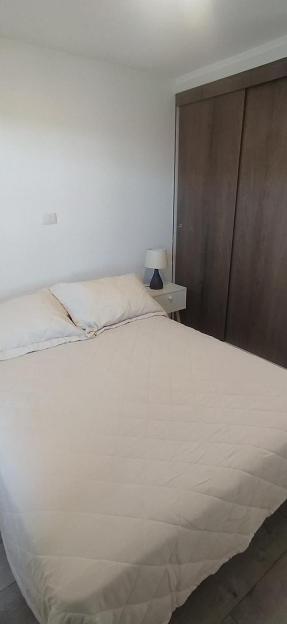 Moderno Departamento Con Balcon En Islateja, Apartamento *